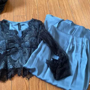 스커트 셋업 satin blacklace blue skirt