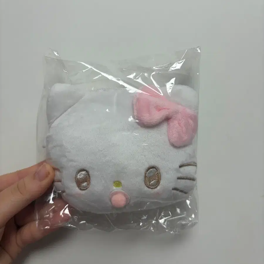 산리오 엔젤베이비 키티 페이스 파우치