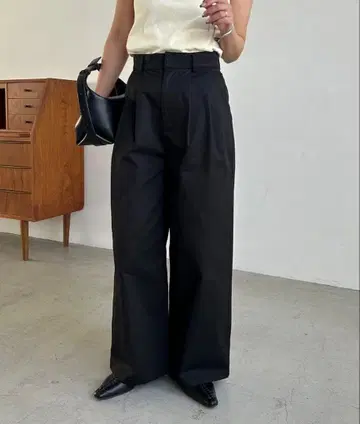 CAPRICIEUX LE'MAGE 2턱 치노 팬츠 블랙