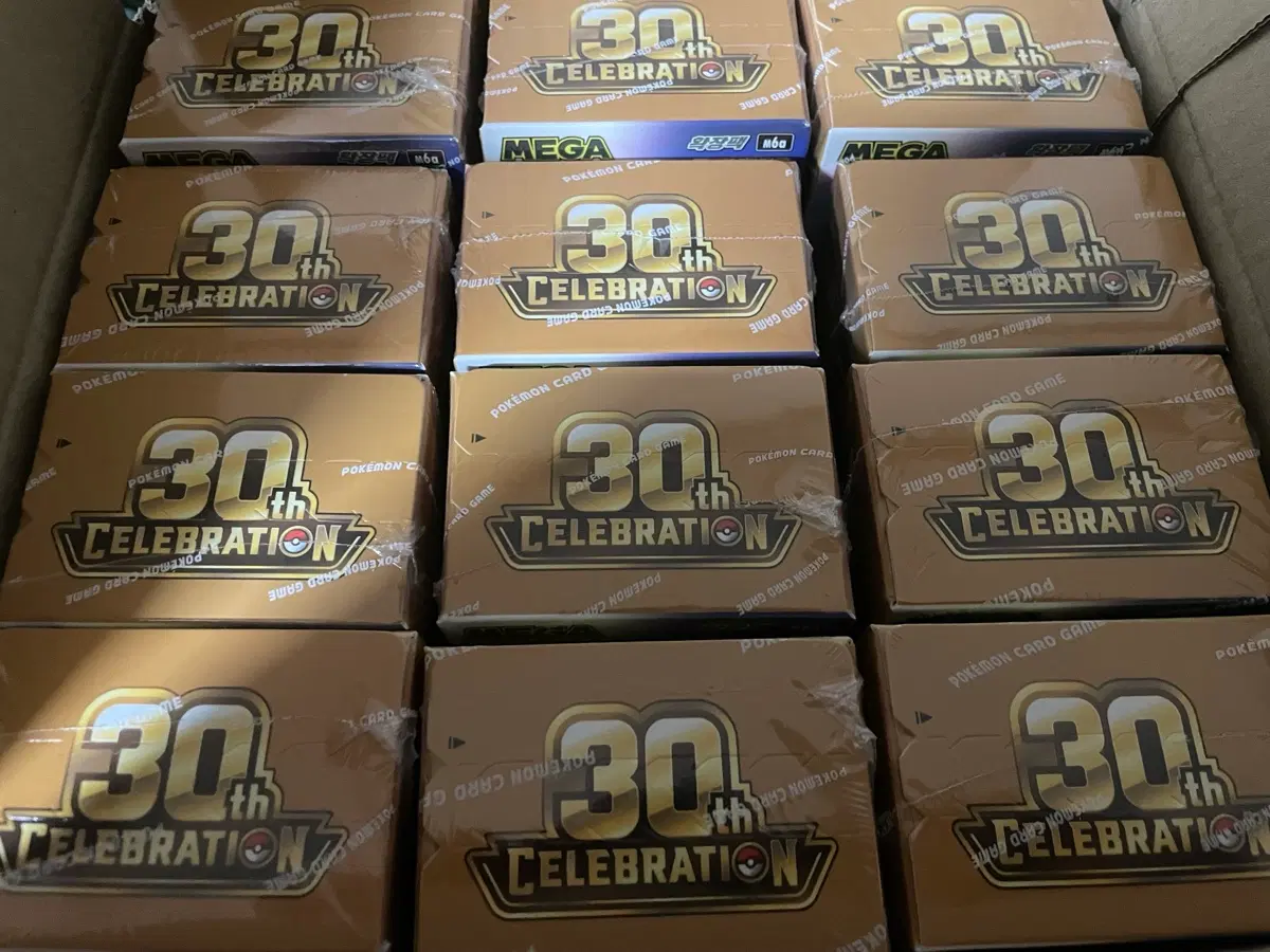 포켓몬카드 30주년 카드 박스 한카톤 판매 재고 넉넉 일괄 환영합니다 !! 아이들 추석 선물로 최고입니다 ~