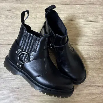 Dr.Martens 닥터마틴 2976 HARNESS 첼시 부츠