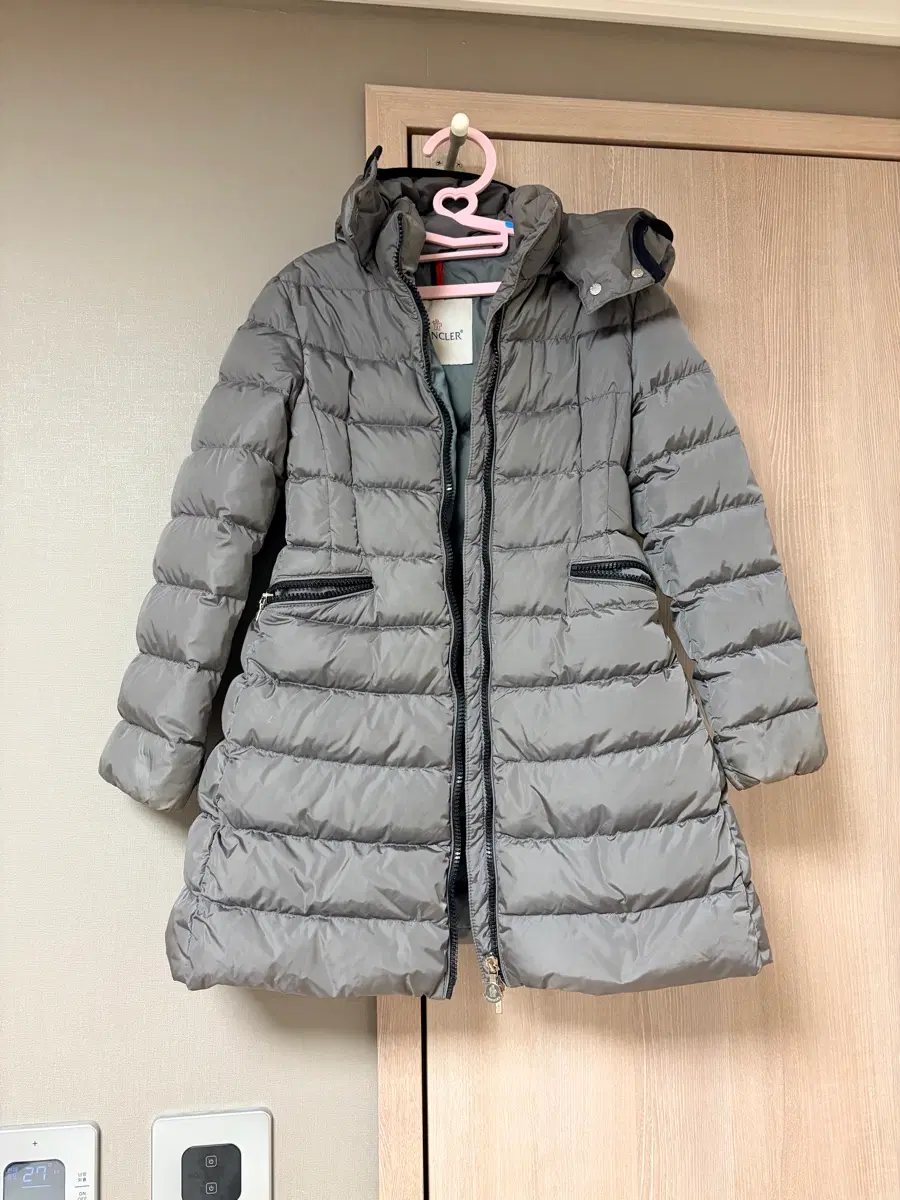 몽클레어 키즈 패딩 샤르팔 8y 그레이색상