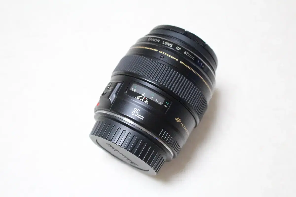 캐논 85mm F1.8 애기만두
