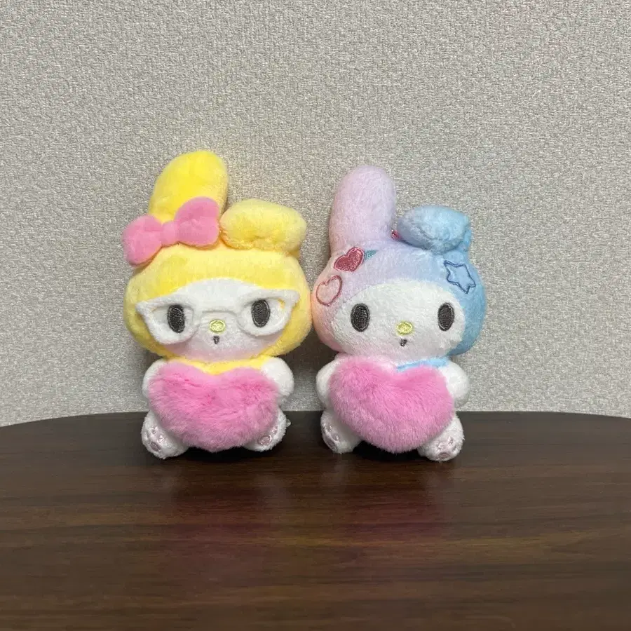 Set 산리오 마이멜로디 50주년 미니 키링 2종 세트 인형 10cm