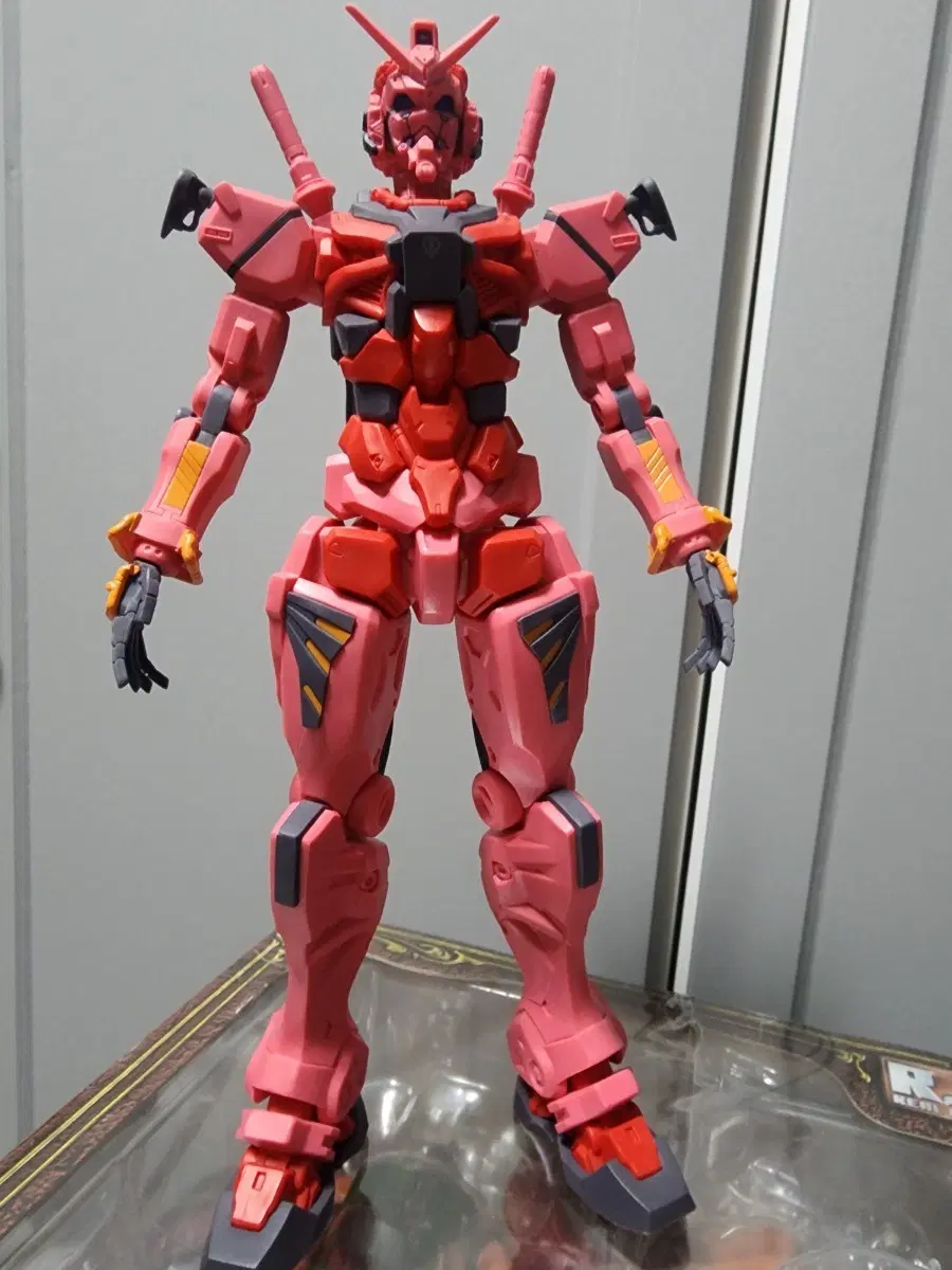 반프레스토 기동전사건담 Gundam GQuuuuuuX 한계 돌 파 붉은 건담 피규어