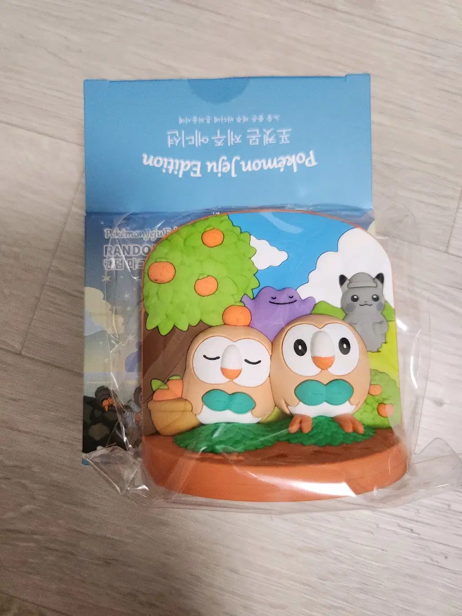 포켓몬 제주에디션 랜덤마그넷 나몰빼미&피카츄 팝니다.