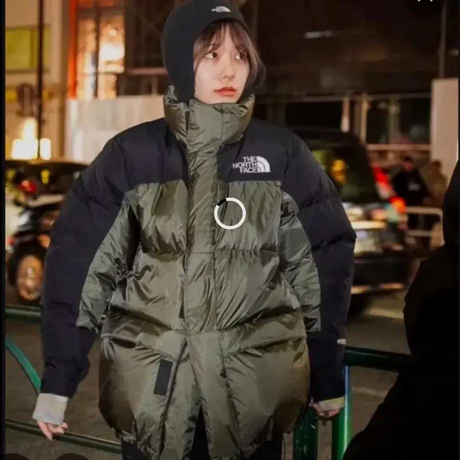 노스페이스 힘다운 일판 카키 m 구합니다