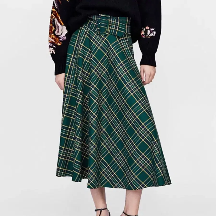 자라(ZARA) 벨트 스퀘어 체크스커트 55 새상품