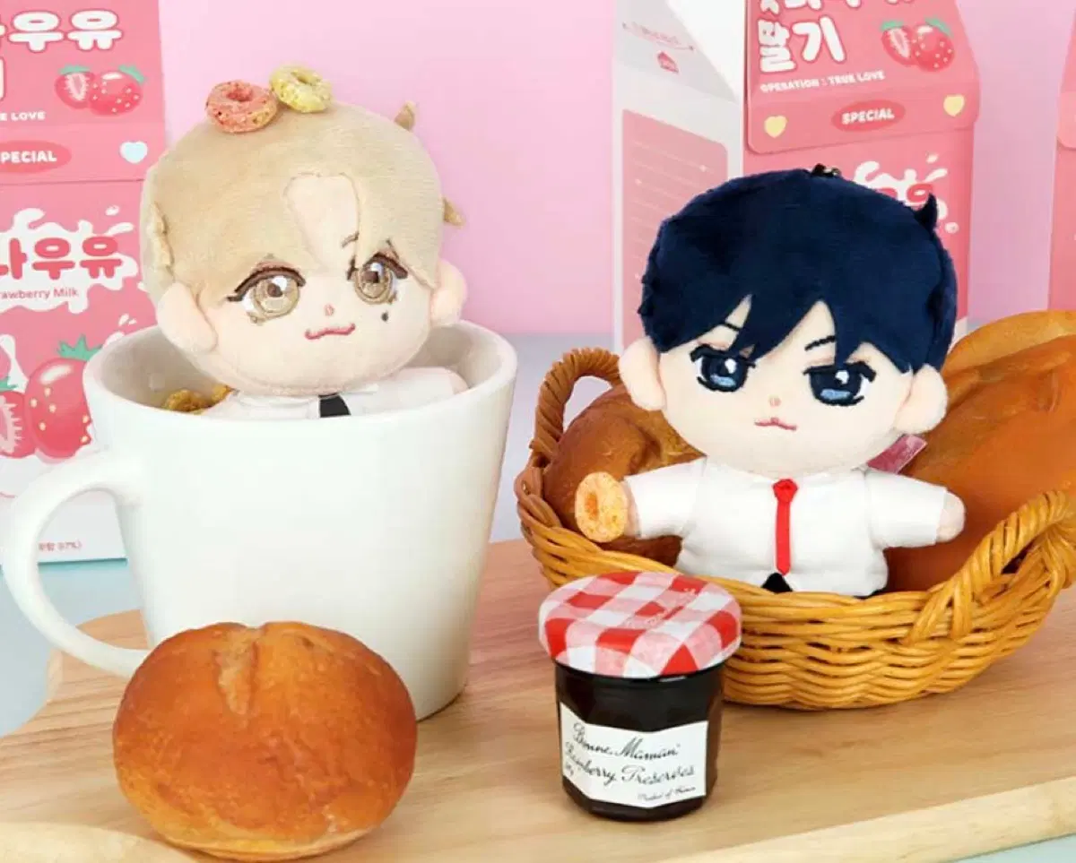 작전명순정 맛나우유 키링 2종 팔아요