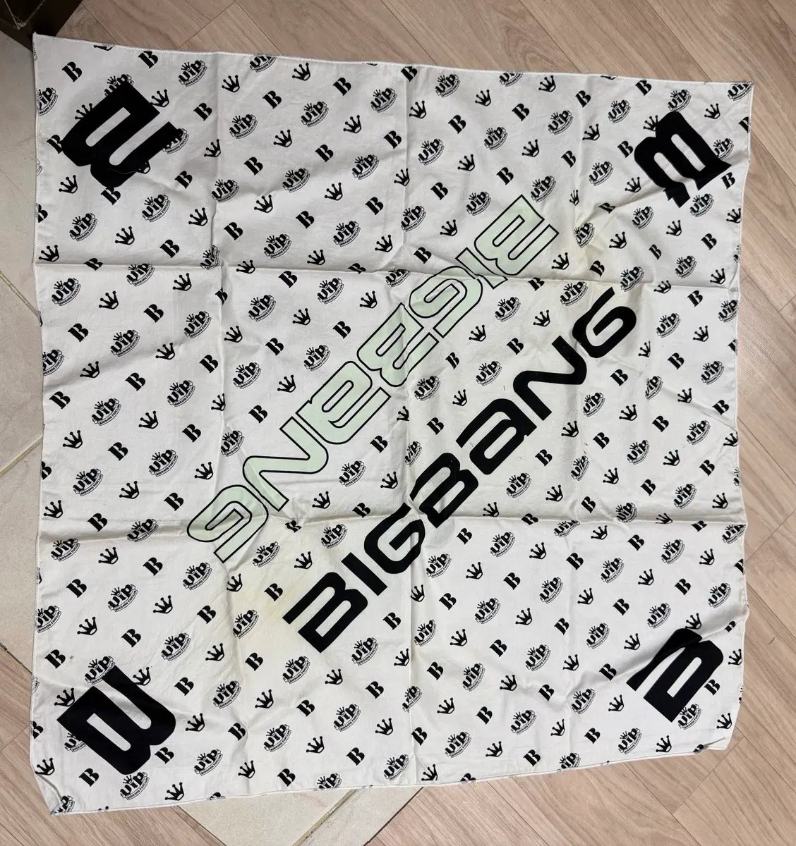 빅뱅 BIGBANG 반다나 스카프