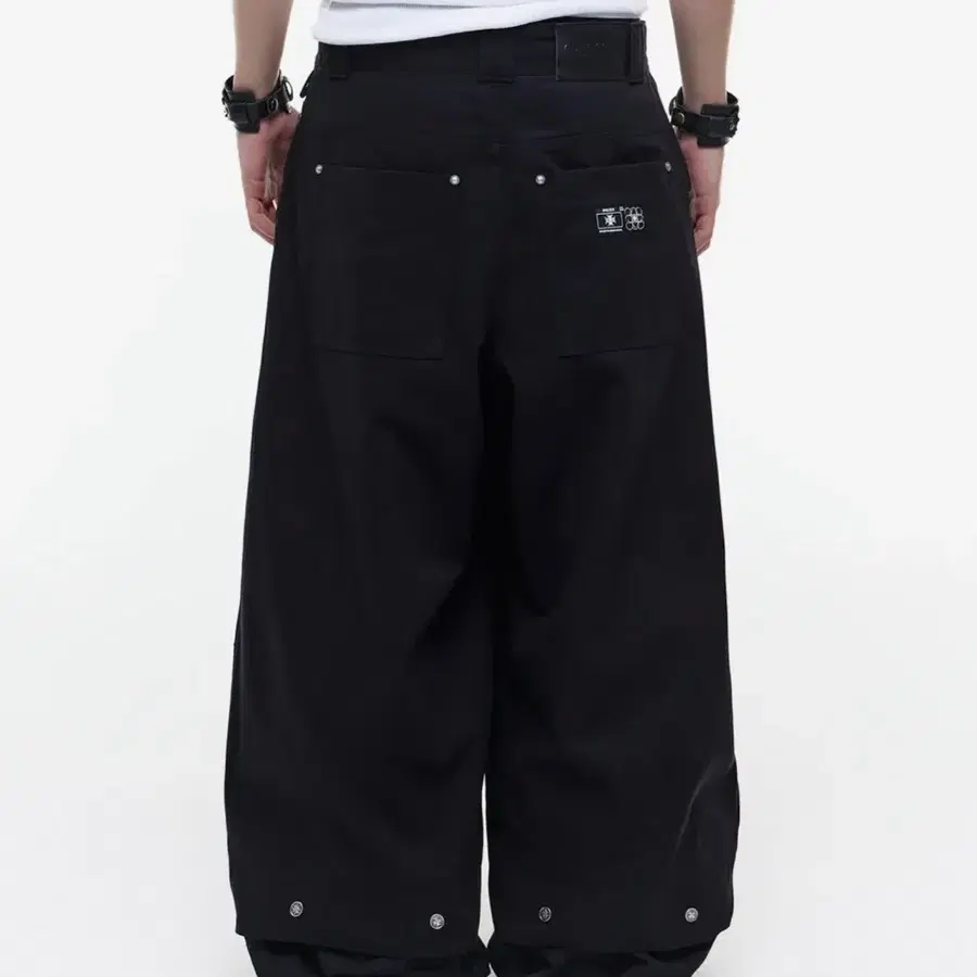 오퍼스0012바지 Op. 08 MELTED COTTON PANTS BLACK 판매합니다