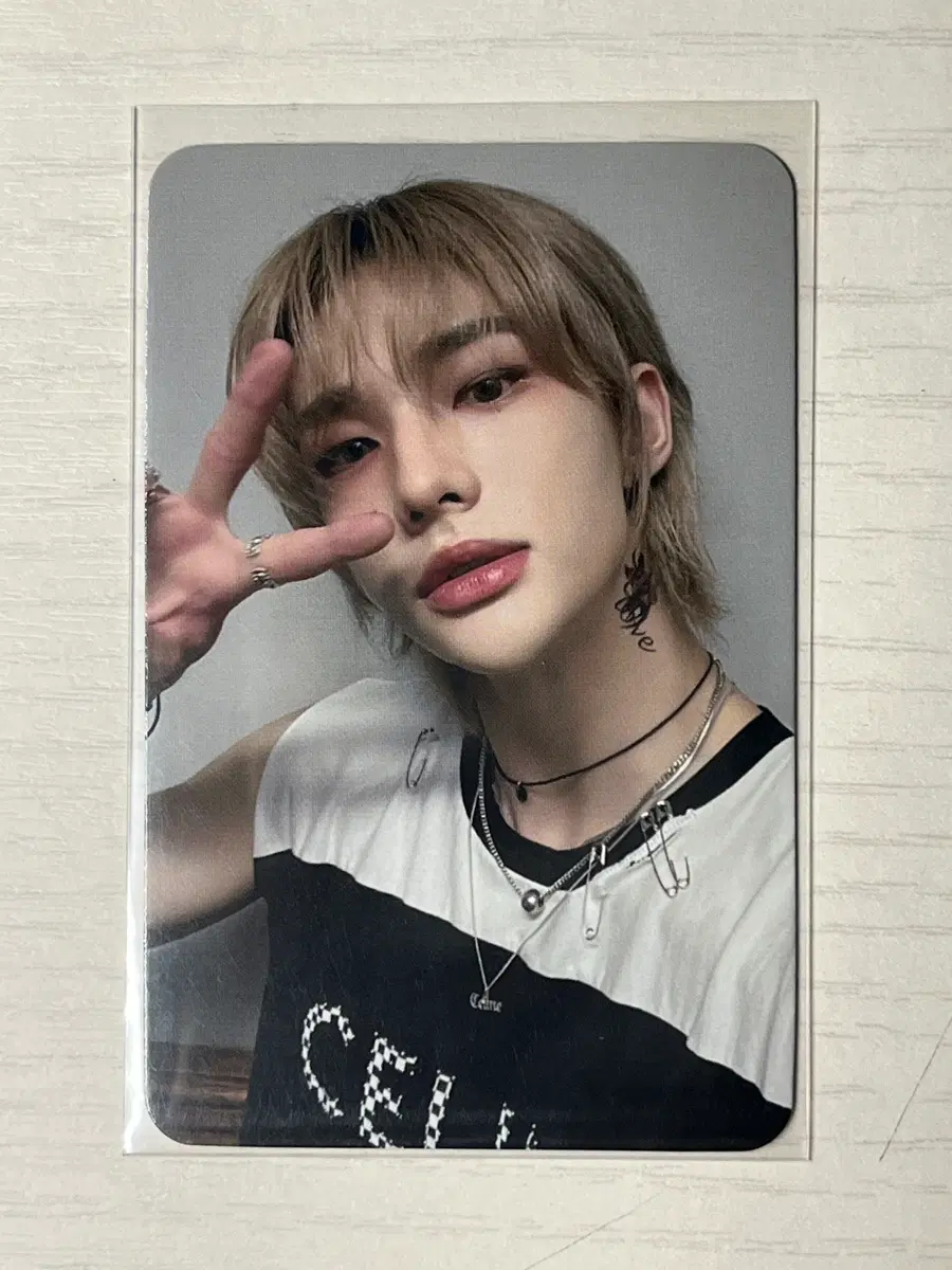 스트레이키즈 현진 포카 판매