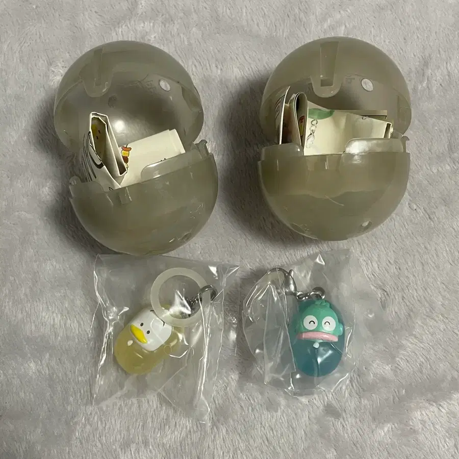 산리오 해피단브이 침낭 캠핑 메지루시 키링 페클 한교동 가챠