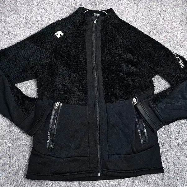 (R3)데상트 플리스 집업 자켓 블랙 XL