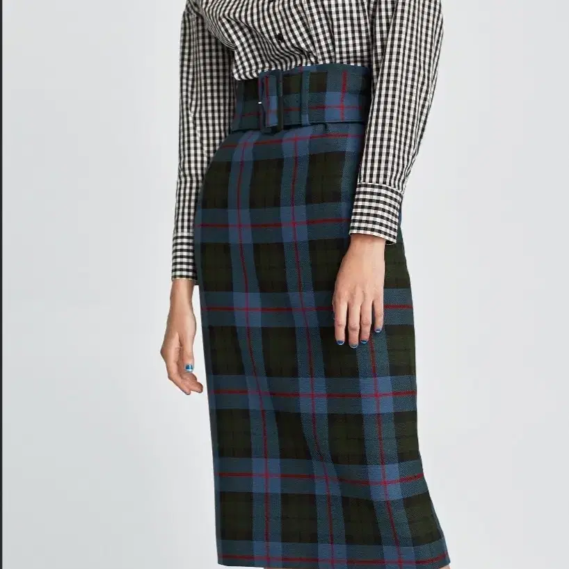 자라 ZARA 체크 패턴 미디 스커트 M사이즈 택달린새제품