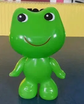 개구리 인형 초록색 남자