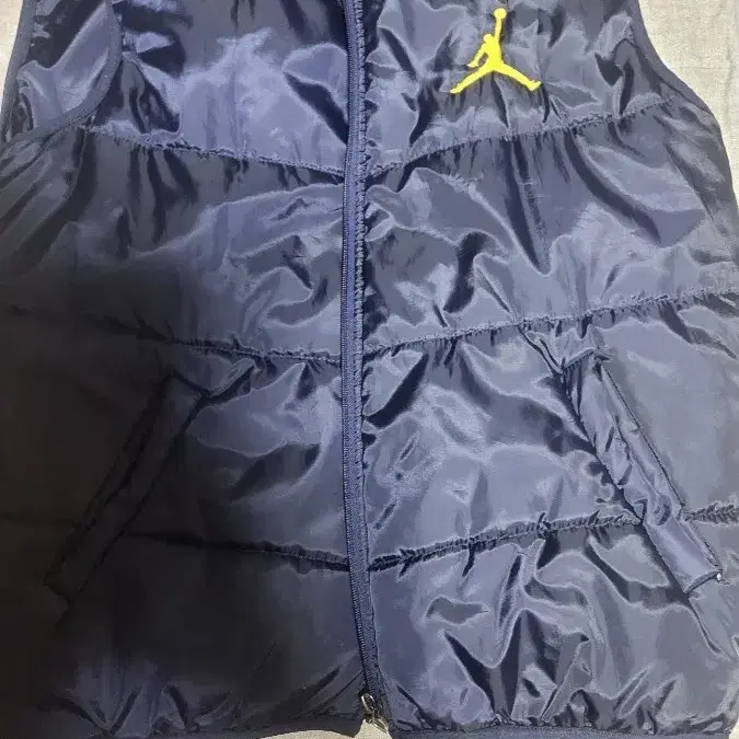 나이키 조던 경량 패딩 조끼 네이비