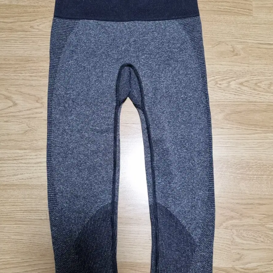 뉴발란스 7부 레깅스. 70