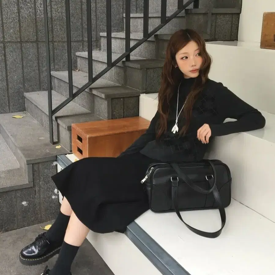 오헤시오 하프넥 아가일 리브드 니트 차콜 애즈유아 미세키서울 애즈온