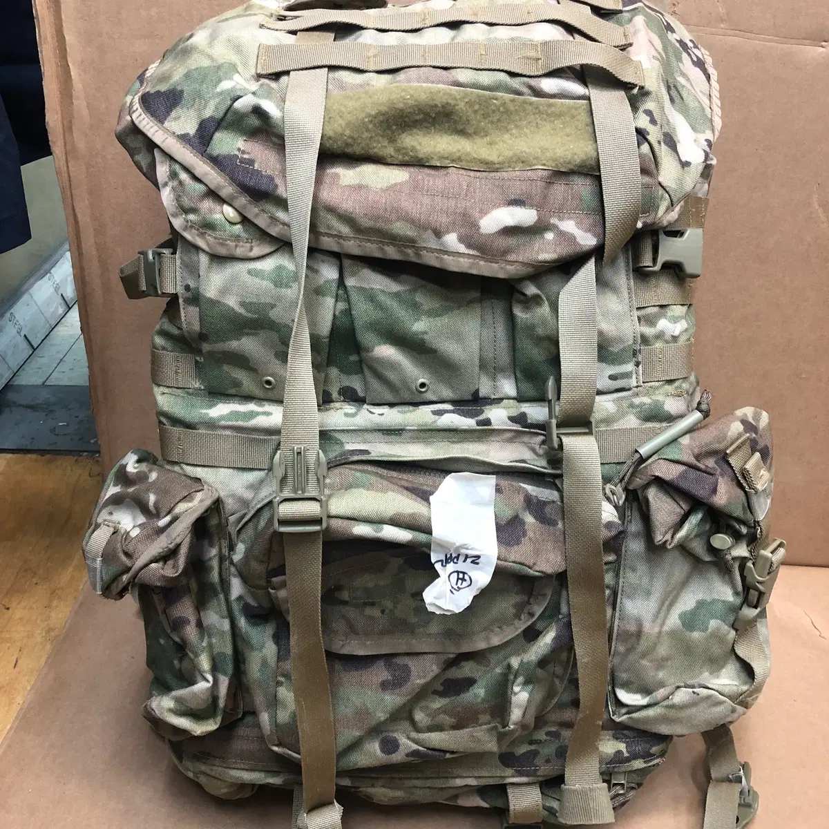4000 2. 오리지널 미군 신형 MOLLE 4000 공수배낭 본체 단품 (지퍼 수리 요망) 35
