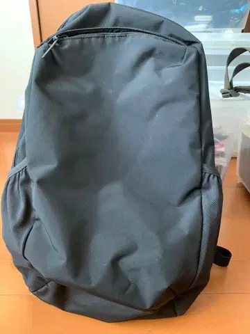 유니클로 유틸리티 백팩 블랙 백팩