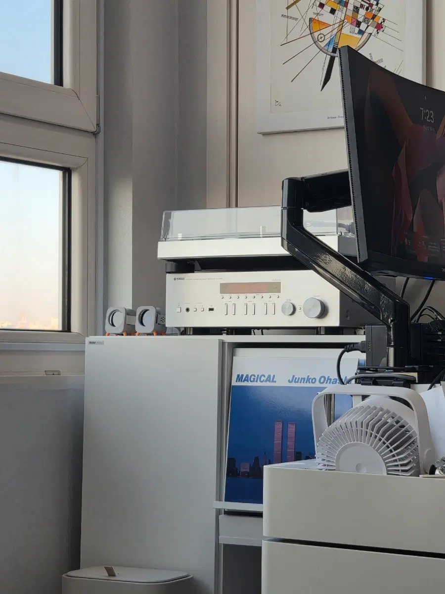 야마하 R-N402 앰프