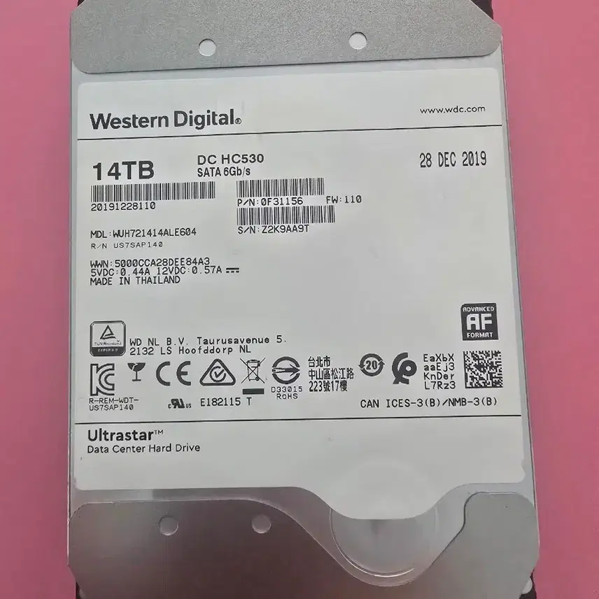 wd 14TB DC HC530データセンターハードドライブ