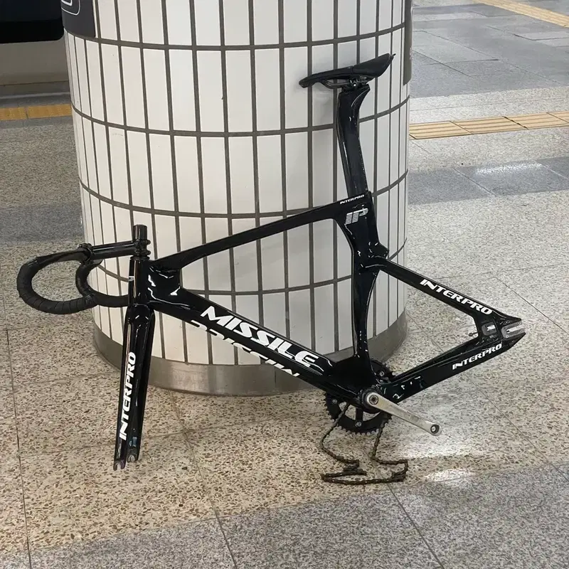 인터프로 미사일 구형 반차 무하자급 판매 / 대차