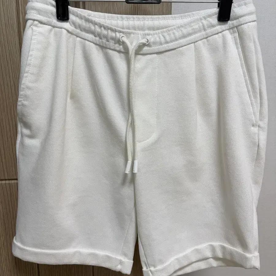 ZARA 반바지