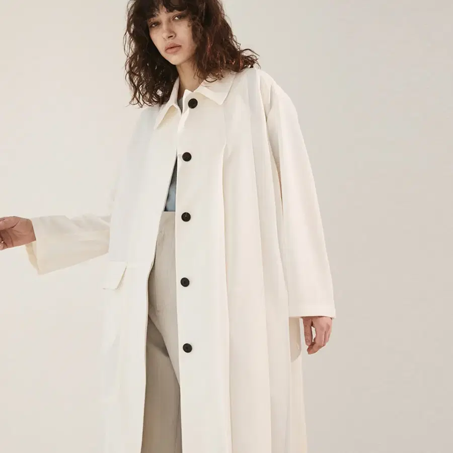 메종마레(MAISONMARAIS) 소프트 트렌치코트 프리사이즈