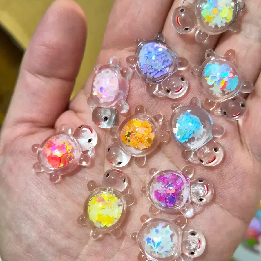 2.7cm 귀여운 반짝 거북이 파츠 10개 랜덤
