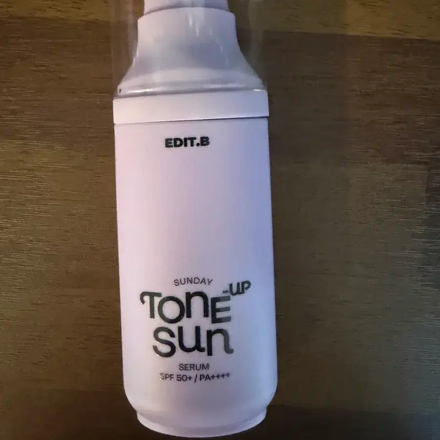 올리브영에딧비 선데이 톤업 선 세럼 SPF50+