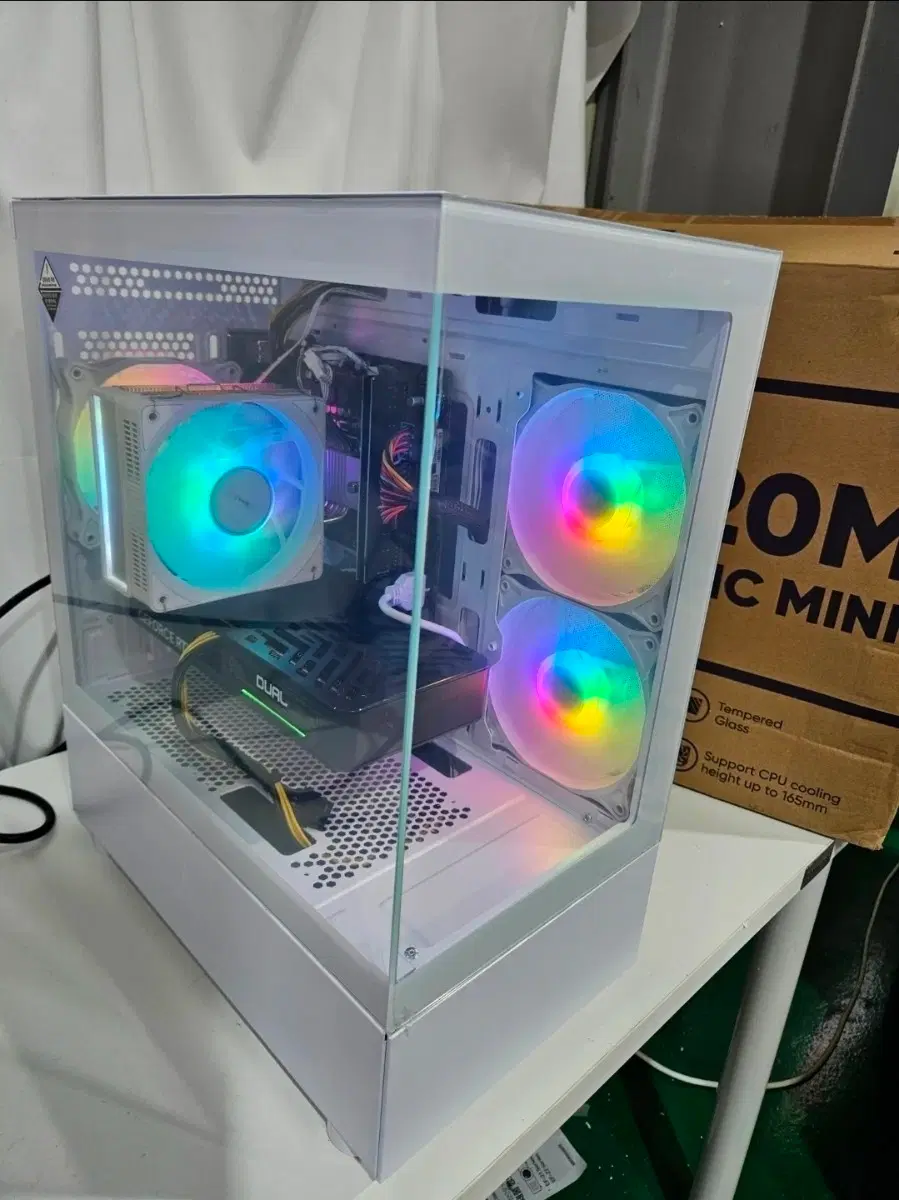 보아스컴퓨터 게이밍 PC RTX5060 32GB 1TB i5-14400F