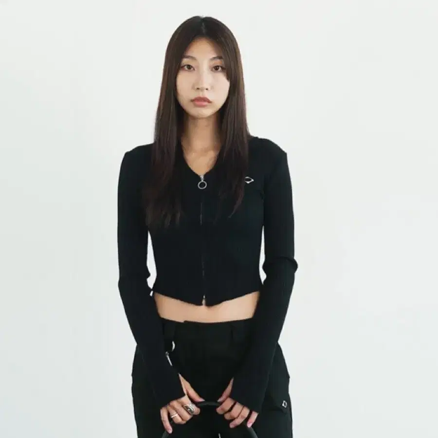미스치프 니티드 롱 슬리브 셔츠 블랙