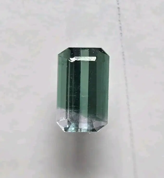 [한미 감별서] 크롬빛 에메랄드 그린-라벤더색 바이컬러 투어멀린 0.79ct