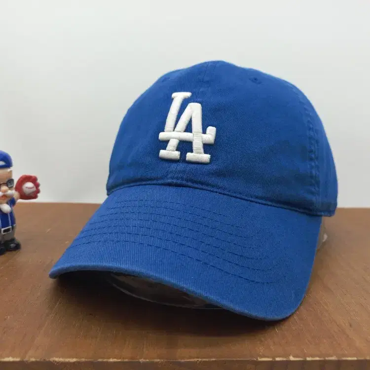 MLB LA다저스 자수 언스트럭쳐 커브캡 야구 모자 볼캡 블루