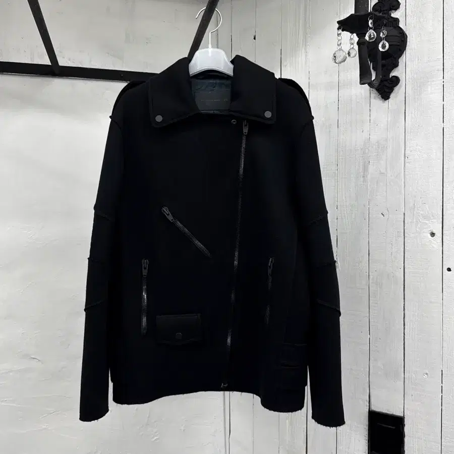 알렉산더왕 x h&m