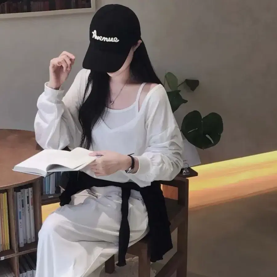 맨투맨 티셔츠 + 나시 슬리브리스 투피스 SET