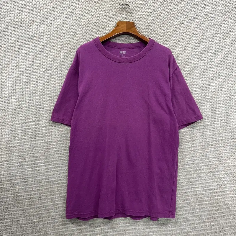 유니클로 반팔티 XL D09859
