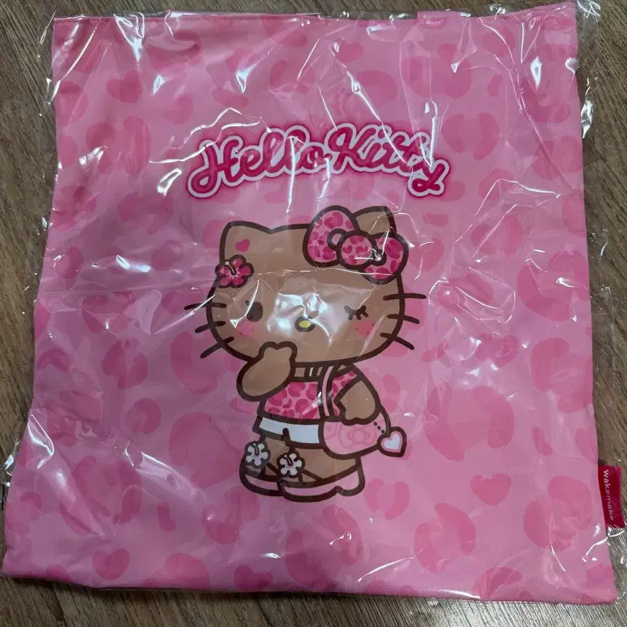 웨이크메이크 헬로키티 에코백
