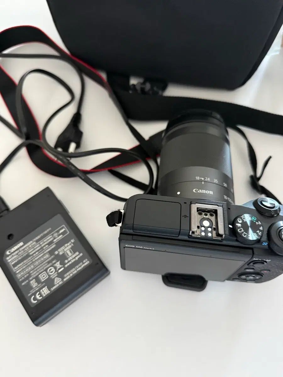 캐논 EOS M6 MARK II 카메라 + 18-55mm 렌즈