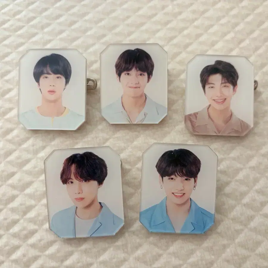 방탄소년단 럽셀 아크릴 뱃지 개별 판매