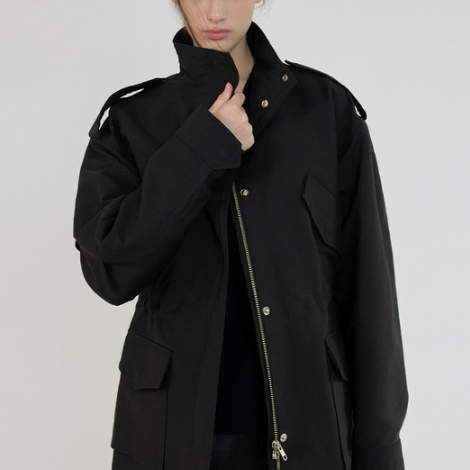 [새제품] 퀸스래빗 하이넥 점퍼 Airy Drawstring Highneck Jumper
