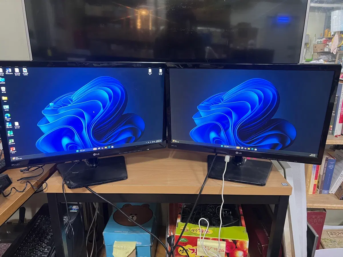 LG 22인치 모니터 듀얼모니터