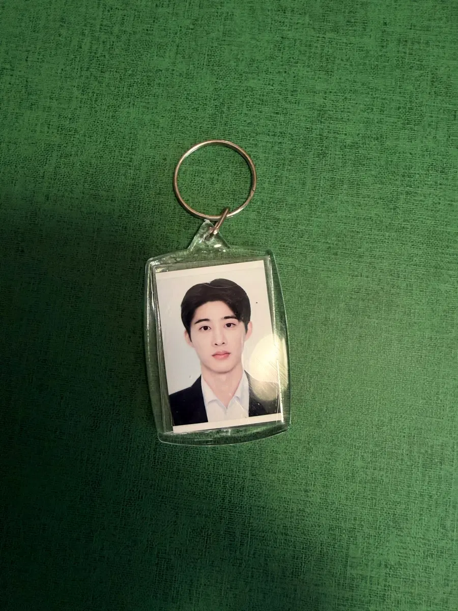비아이(김한빈)증명사진 굿즈