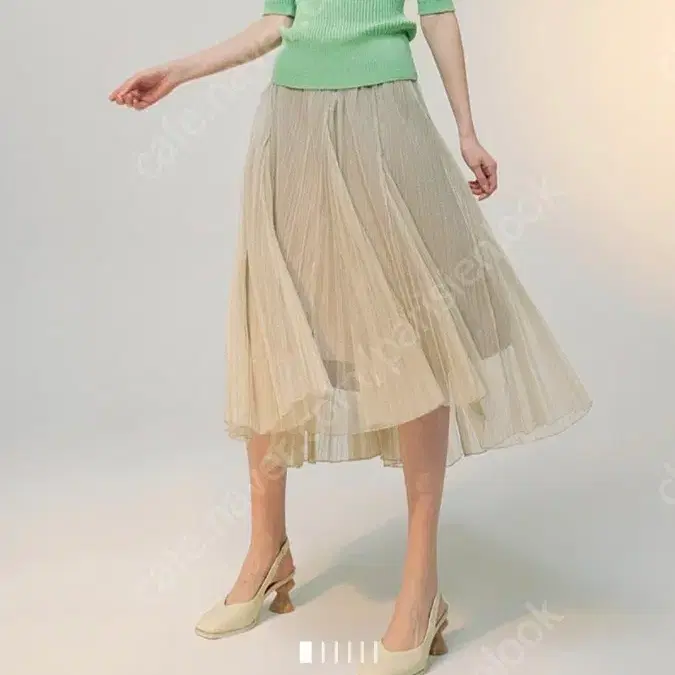 랑방 컬렉션 글리터 플리츠 스커트 67cm 55 사이즈