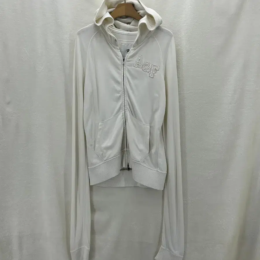 [Abercrombie] 아베크롬비 Y2K 레터링 후드집업