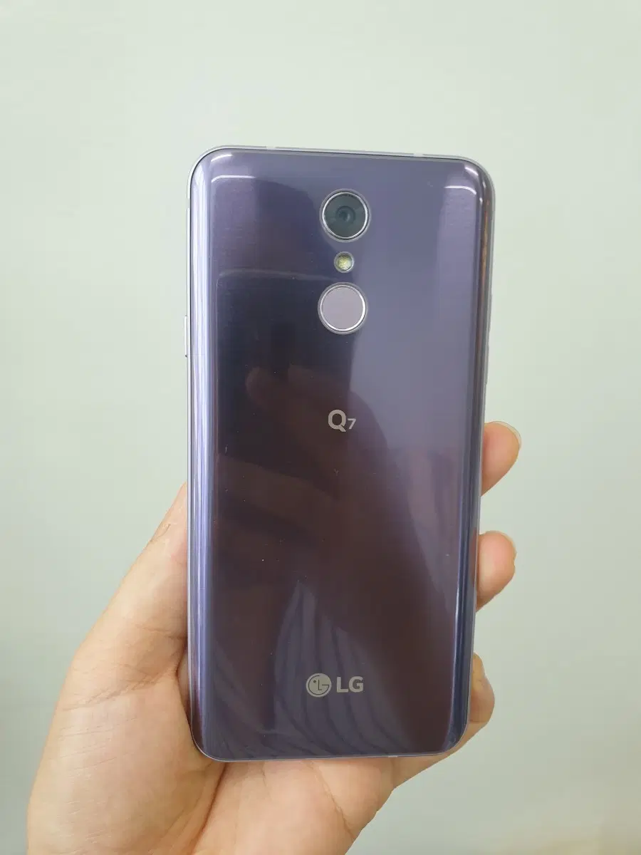 당일발송 무잔상 S급 LG Q7 32기가 퍼플 부산중고폰