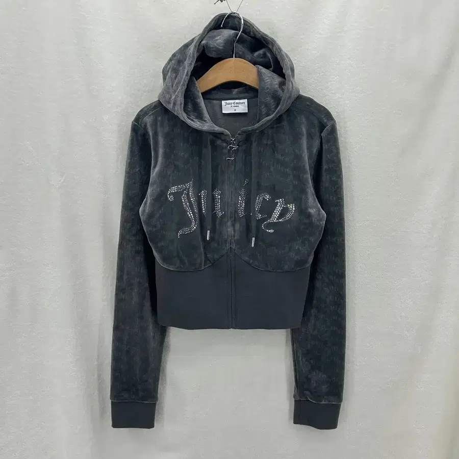 [Juicy Couture] 쥬시꾸뛰르 큐빅 벨벳 크롭 후드집업