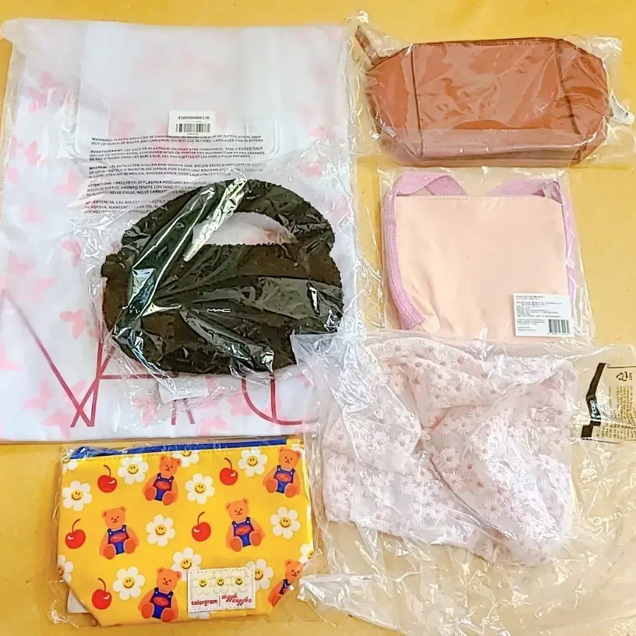 나스 맥 헤라 로라메르시에 네이밍 에이쁘 퓌 삐아 파우치 헤어클립 키링